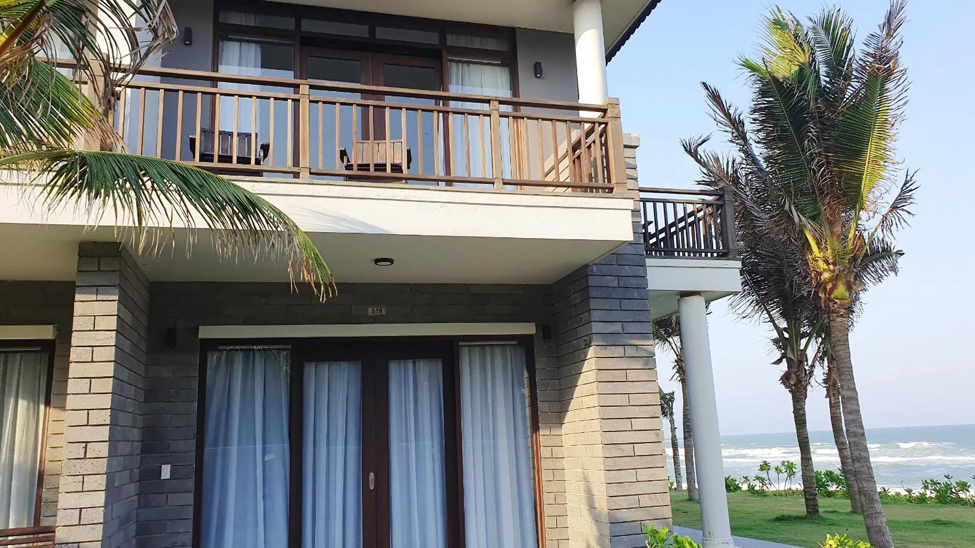 ***  Starlight Villa Beach Resort & Spa Phan Thiet Vietnam