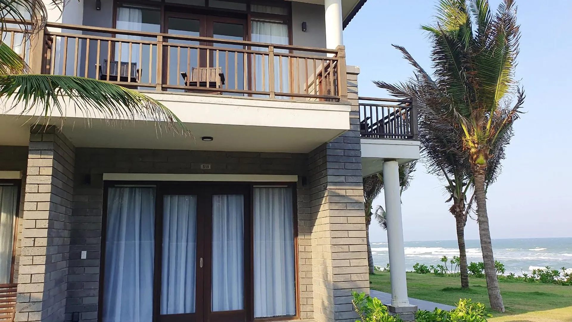 Starlight Villa Beach Resort & Spa Phan Thiet