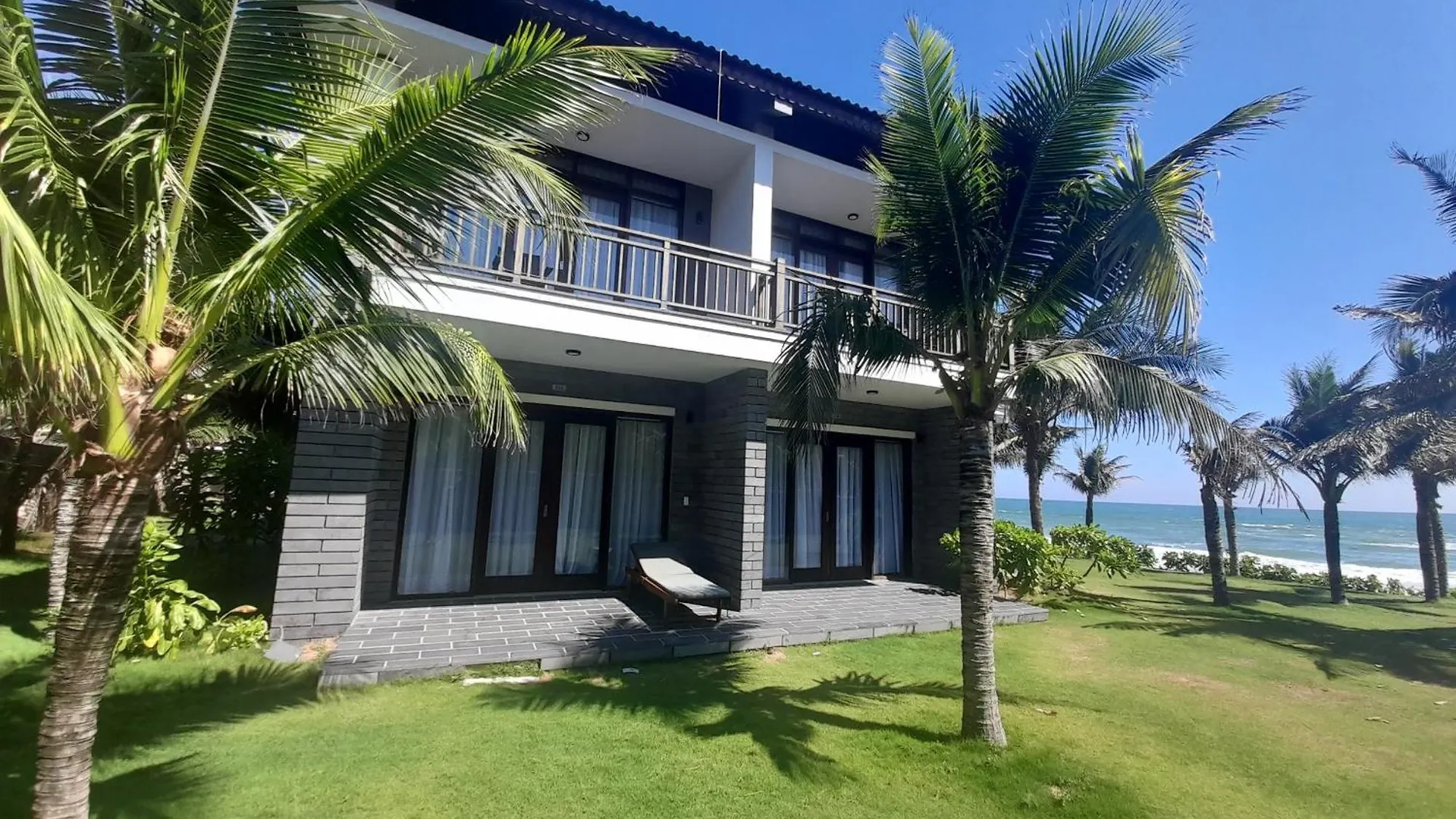 Starlight Villa Beach Resort & Spa Phan Thiet