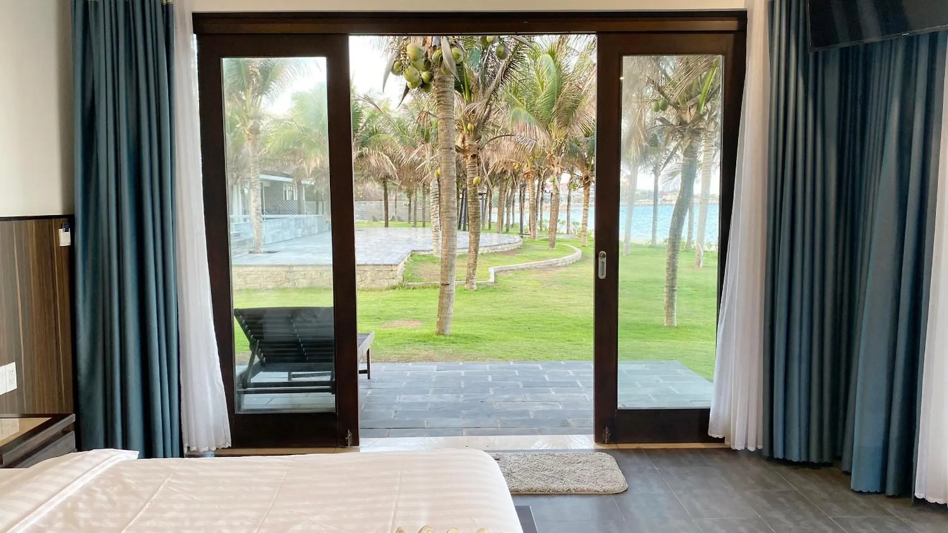 Starlight Villa Beach Resort & Spa Phan Thiet Vietnam