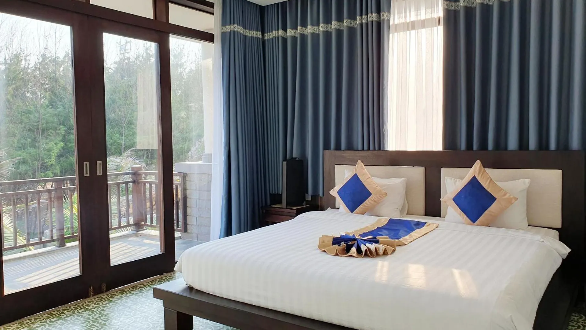***  Starlight Villa Beach Resort & Spa Phan Thiet Vietnam
